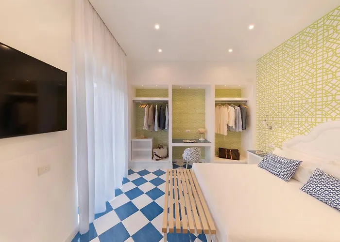 Sorrentovibes - Design In Center Apartment Sorrent
